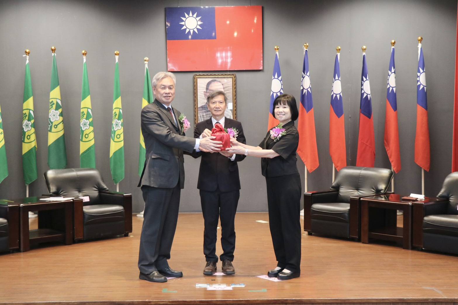 基隆關新任關務長由吳慧燕接任