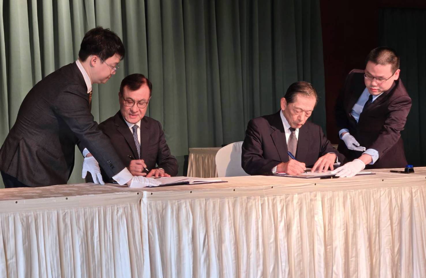 臺日三度簽署地區海關合作備忘錄，擴大雙邊關務交流2