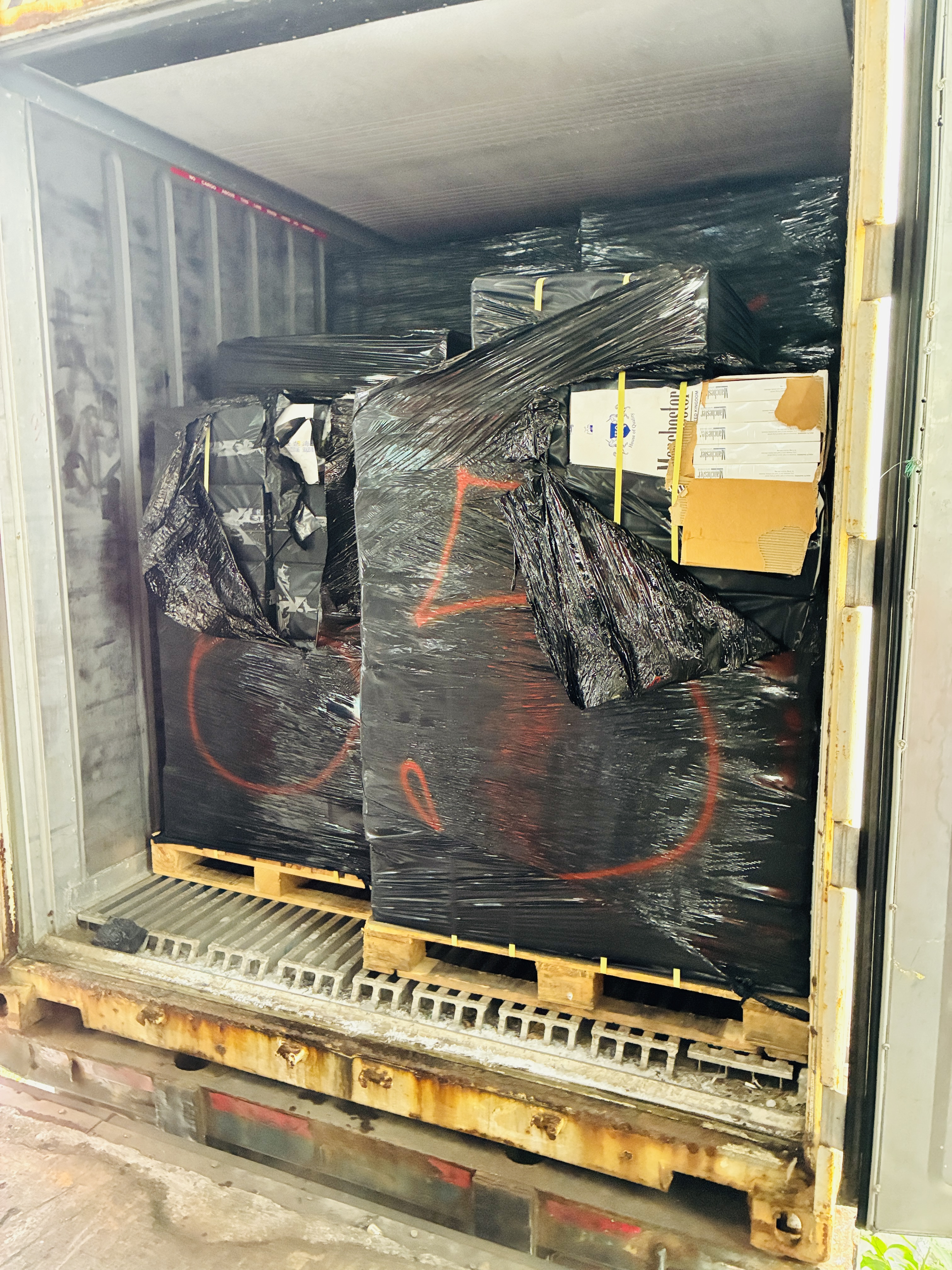 高雄關緝獲私菸1